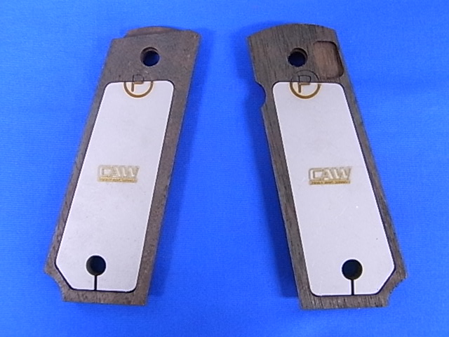 CAW　M1911ガバメント用　スムース　木製グリップ【小型郵便発送OK!】